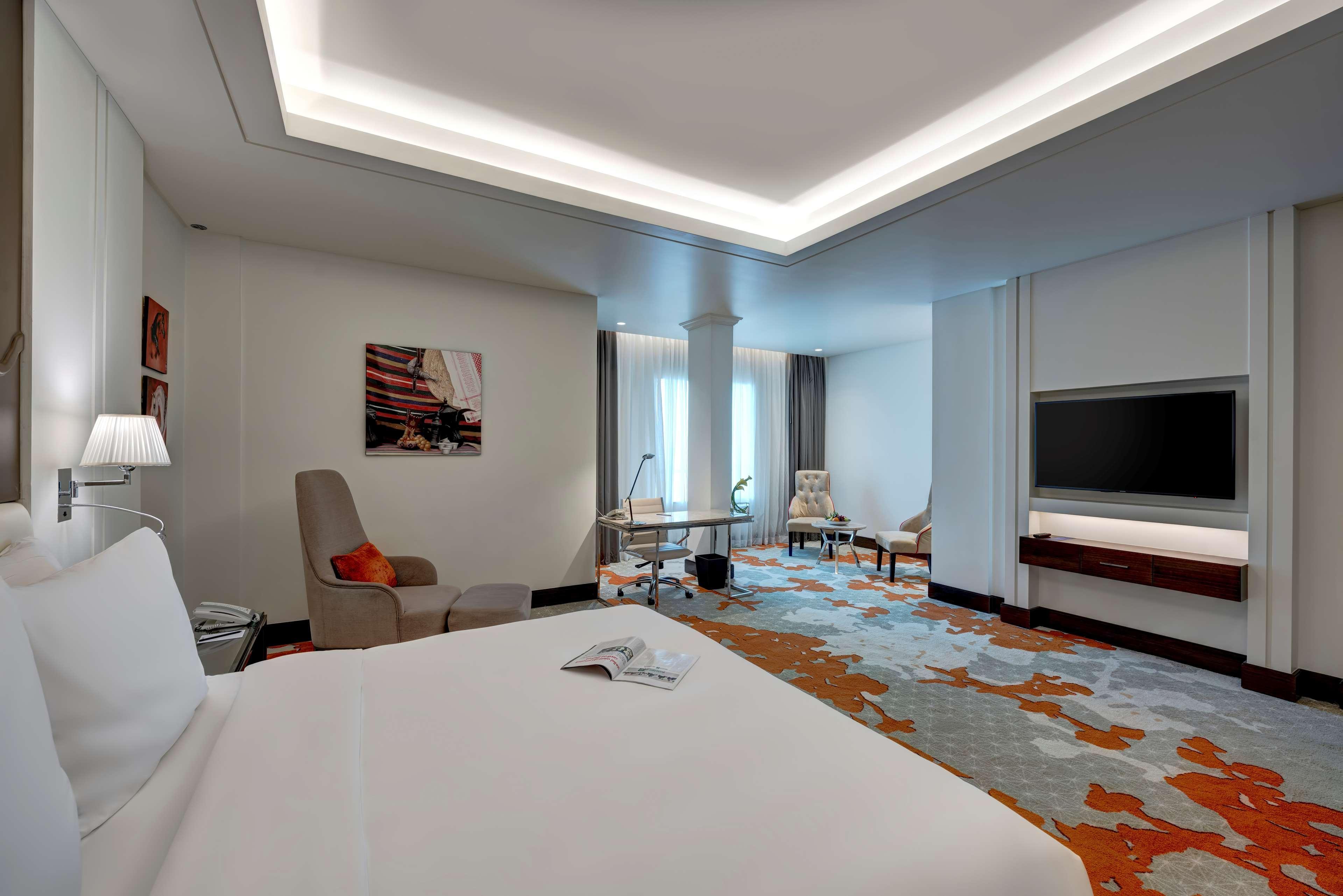 Radisson Blu Hotel, Adzsmán Kültér fotó Suite